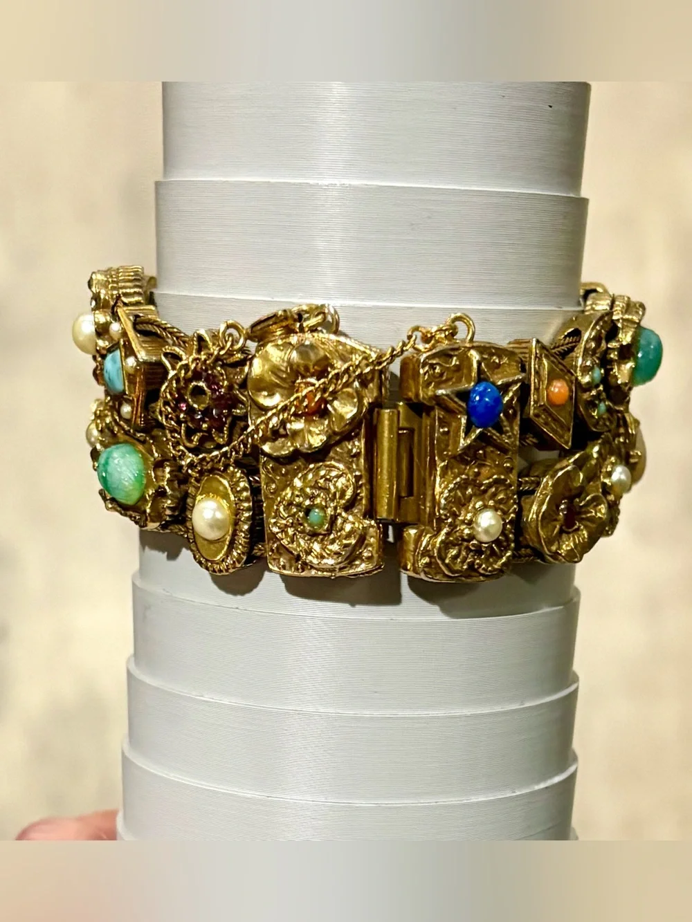 Vintage 1960s Goldette Cameo Slide Bracelet Rare Victorian Revival Statement